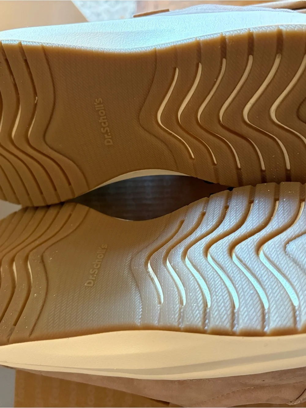 Dr. Scholl's Beige/Tan Women's Sneakers